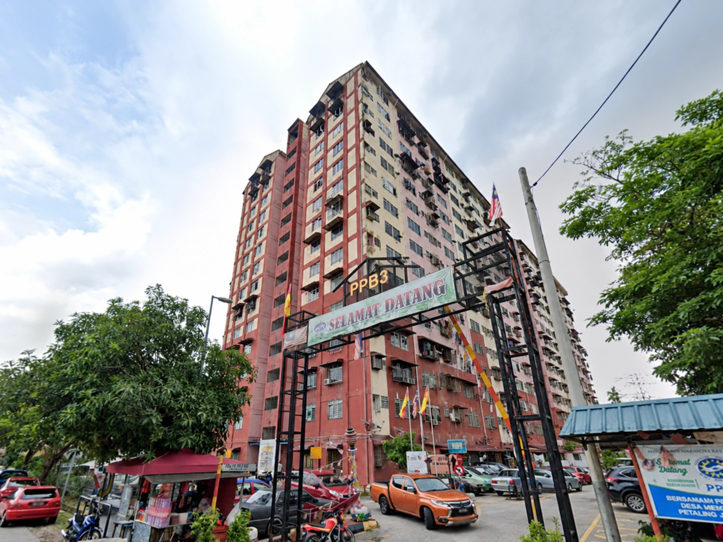 Desa Mentari, Jalan PJS 5/12 — property photo 1
