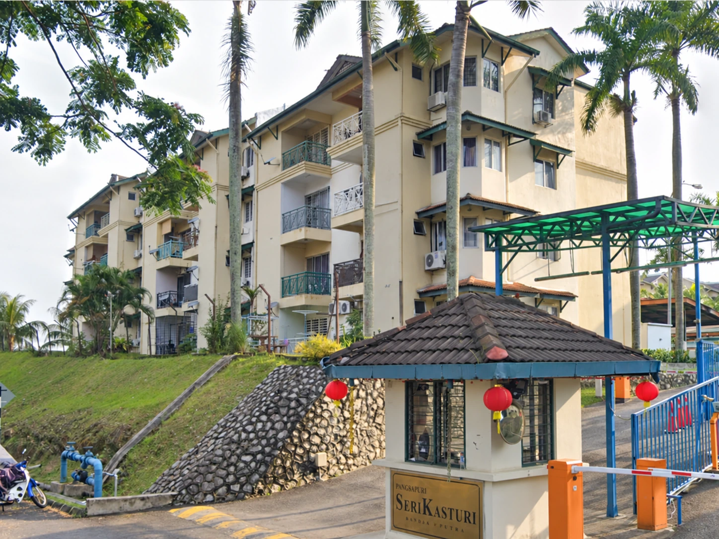 Seri Kasturi Apartment, Bandar Kinrara — property photo 1