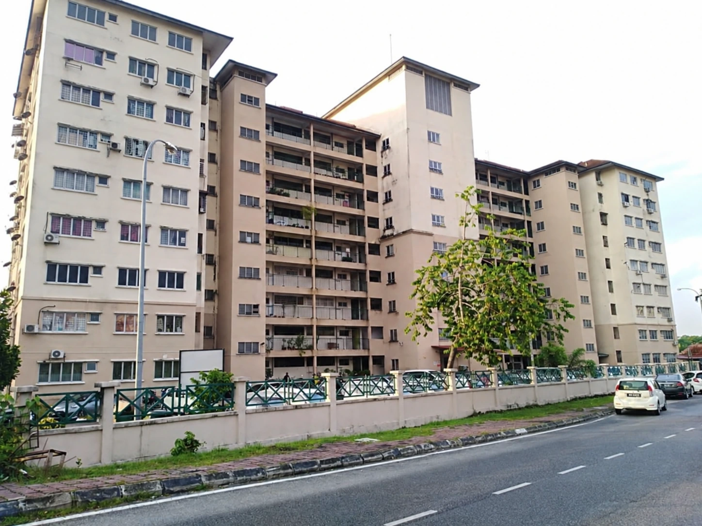 Pangsapuri Puchong Permata, Puchong — property photo 1