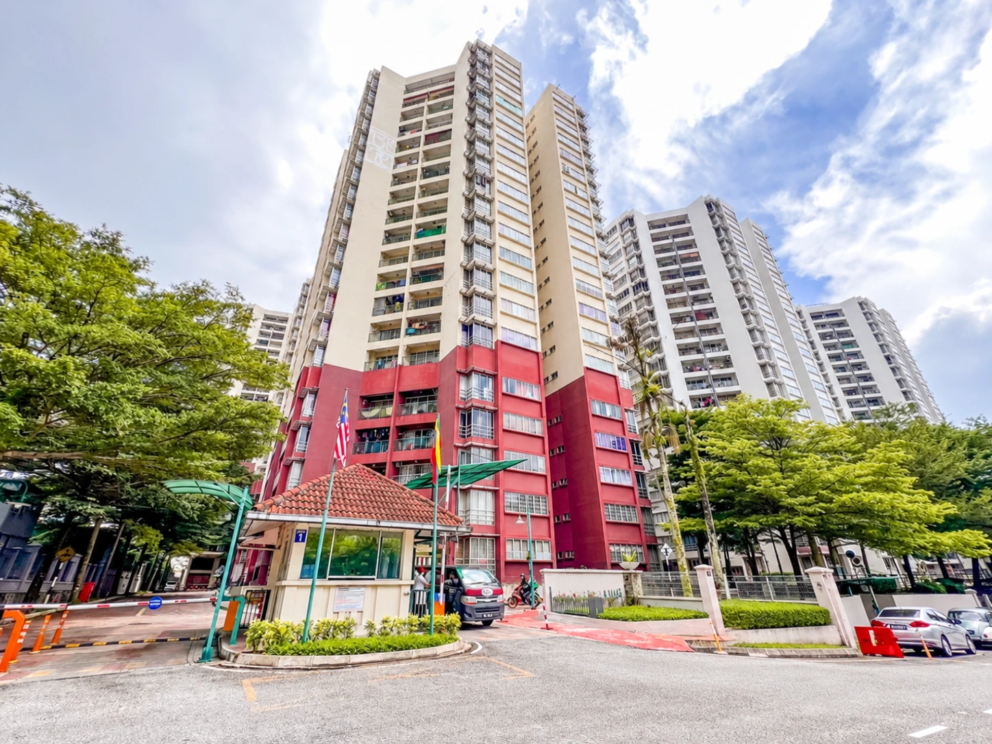 Villa Wangsamas Condominium — property photo 1