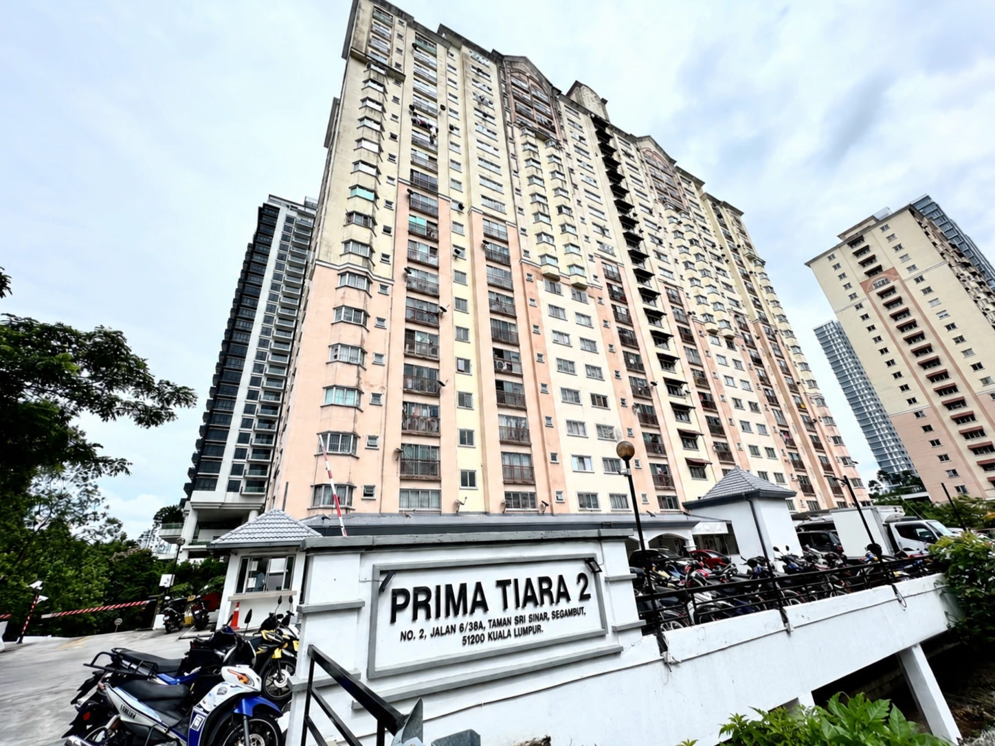 Prima Tiara 2 Apartment — property photo 1