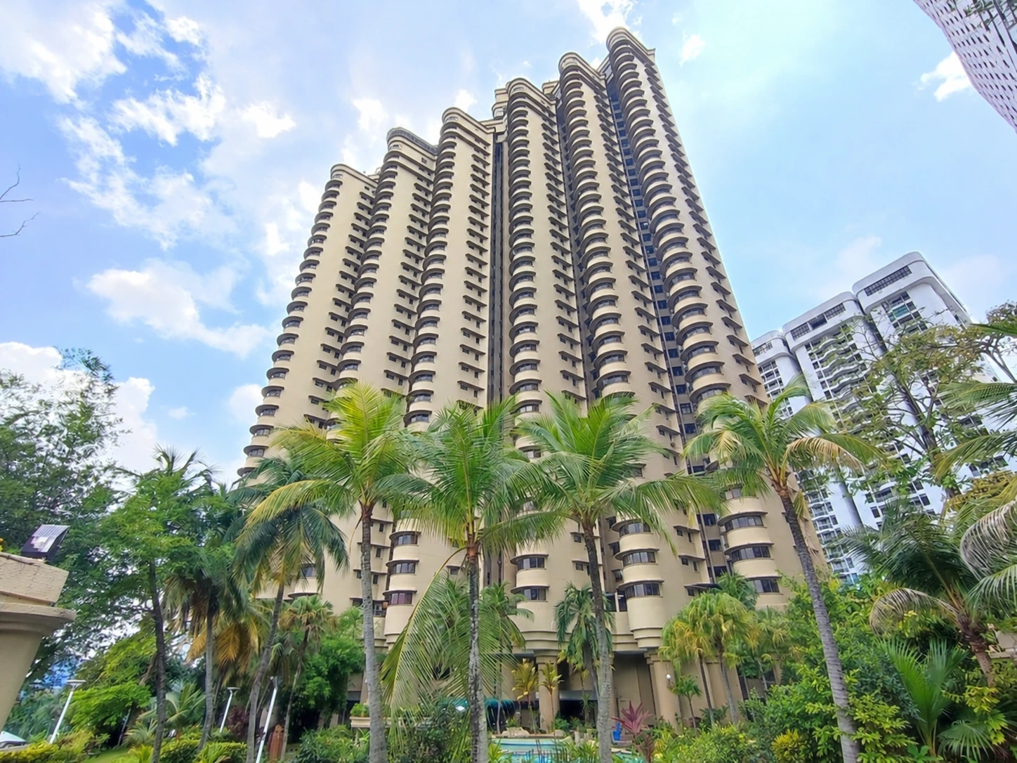 Villa Puteri Condominium — property photo 1