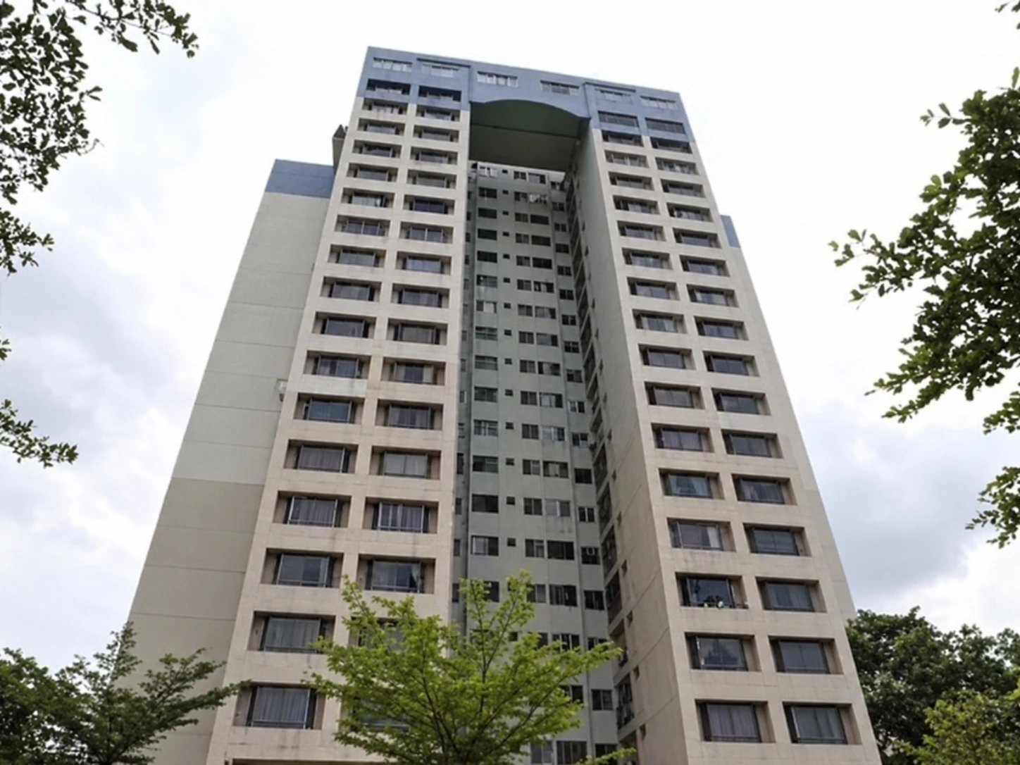 Faber Heights Condominium — property photo 1