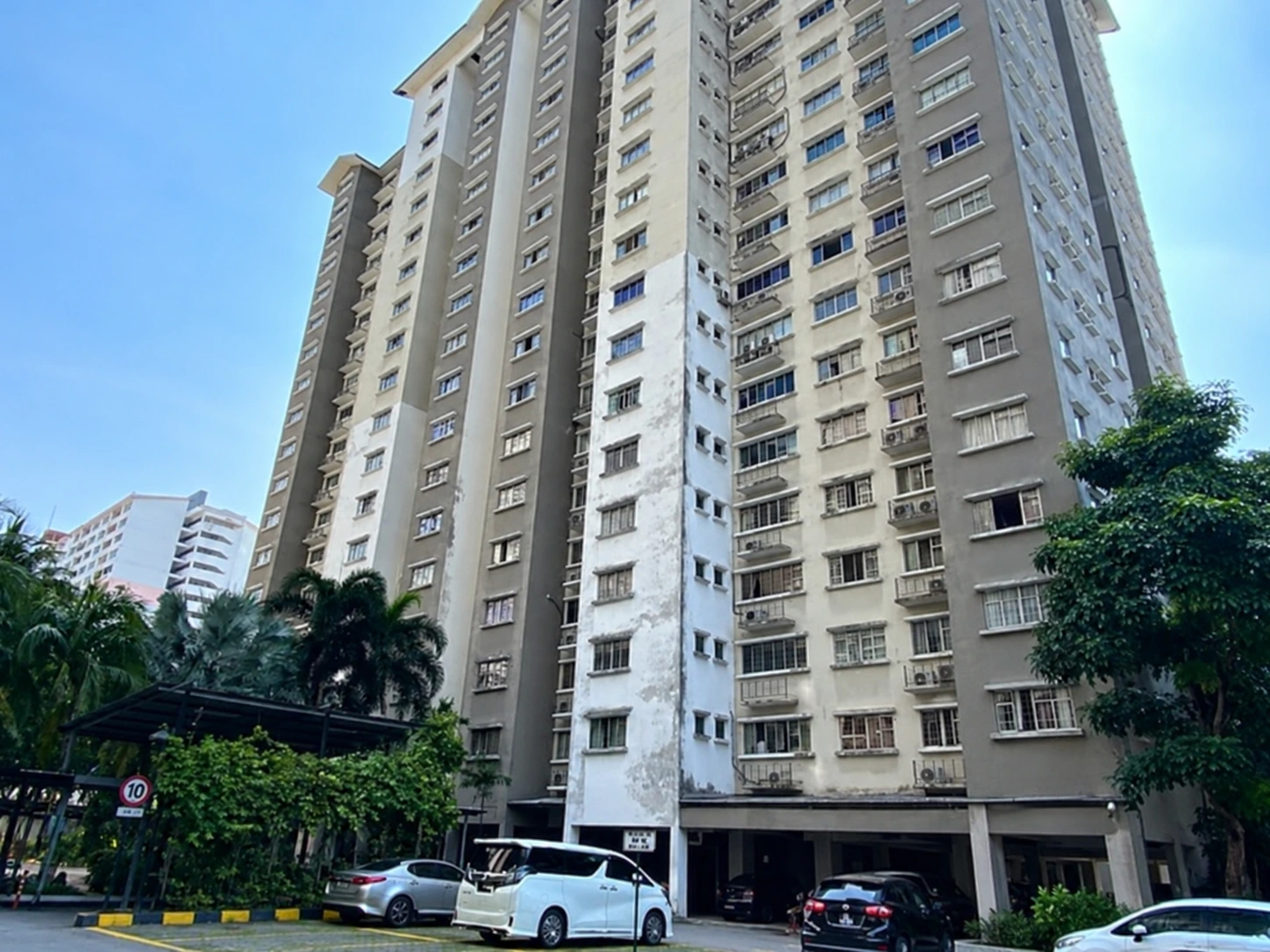 Pangsapuri Puncak Damansara — property photo 1
