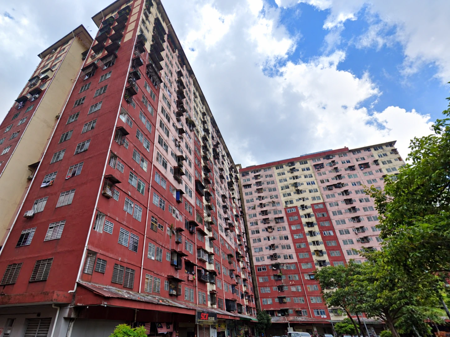 Desa Mentari Apartment — property photo 1