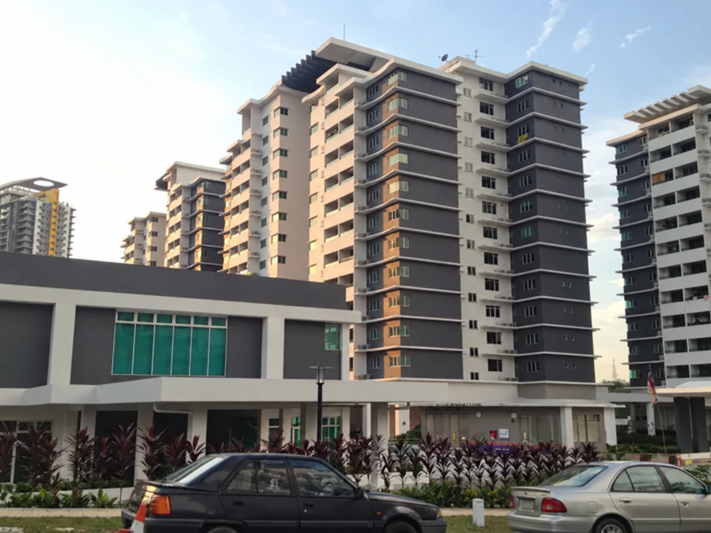 Residensi Kiara Jalil 2 — property photo 1