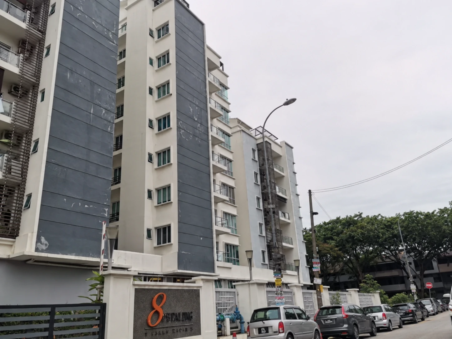Pangsapuri 8 Petaling — property photo 1