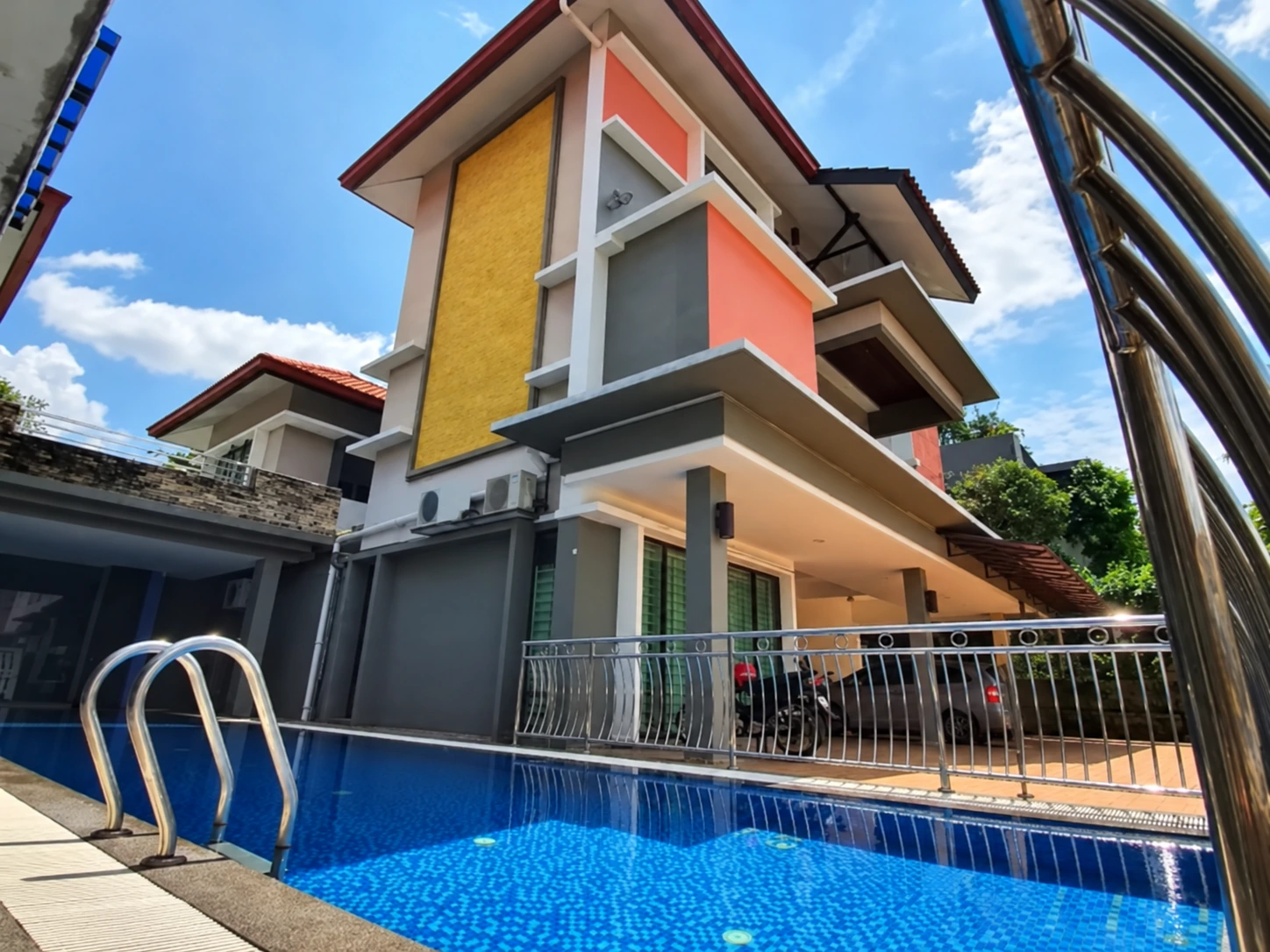 Lorong Awan Jawa — property photo 1